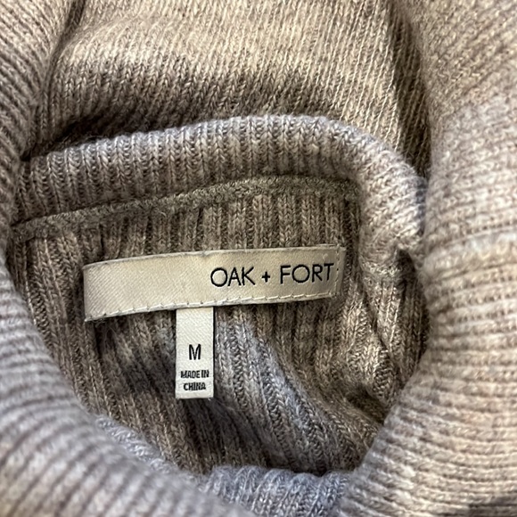Women’s Oak + Fort Turtleneck - Picture 4 of 4